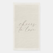 「Cheers to Love」ニュートラルな結婚式のゲスト用タオル (正面)