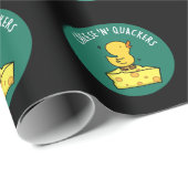 Cheese And Quackers Funny Duck Pun Dark BG ラッピングペーパー (ロールコーナー)