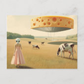Cheese UFO and Alien in a Dairy Pasture ポストカード (正面)