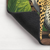 Cheetah in Lush Forest マウスパッド (コーナー)
