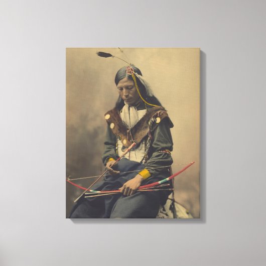 Cherokee Man with Bowのヴィンテージ写真 キャンバスプリント (正面)