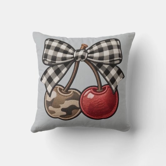 Cherry Bomb Camo & Plaid Faux-Embroidery クッション (裏面)