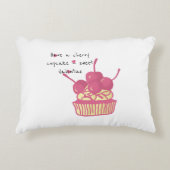 Cherry Cupcake Valentine – Hand-Drawn Dessert アクセントクッション (正面)