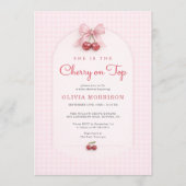 Cherry on Top Coquette Bow Gingham Baby Shower 招待状 (正面)