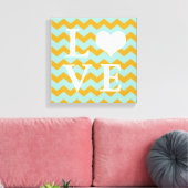 Chervon pattern yellowハートLOVEキャンバスのウォールアート キャンバスプリント (インサイチュ (リビング))