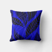 Cheryl Daniels |のコバルトによるモダンの葉 クッション (裏面)