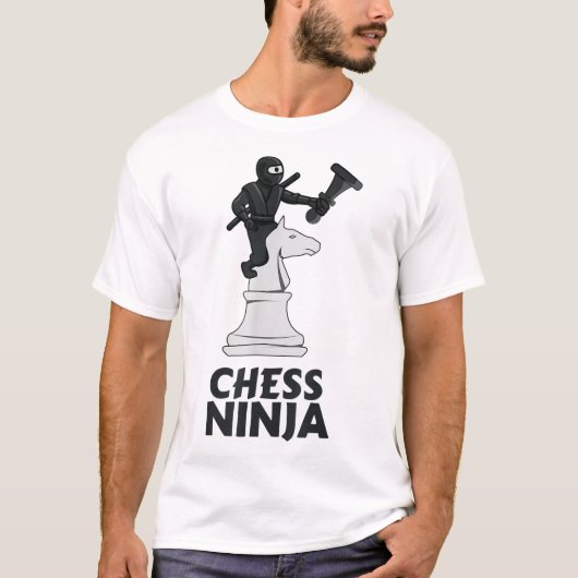 Chess Ninja | Funny Strategy Gamer Design Tシャツ (正面)