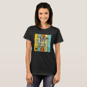 Chess Retro Graphic Chess Player Checkmate Board G Tシャツ (正面フル)