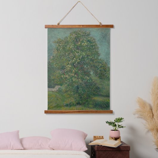 chestnut tree in bloom  吊り下げ型タペストリー (寝室)