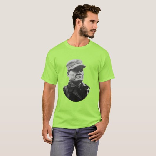Chesty Puller -- War Hero Tシャツ (正面フル)