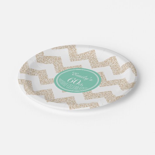 Chevron 60番目の誕生日紙プレート選択カラー ペーパープレート (アングル)