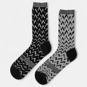Chevron Black and Grey Name on Mismatch ソックス (左)