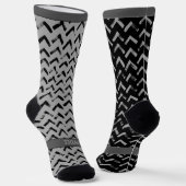 Chevron Black and Grey Name on Mismatch ソックス (傾斜あり)