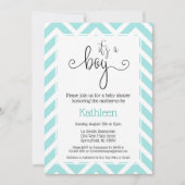 Chevron It's a Boyベビーティール（緑がかった色）シャワー招待状 招待状 (正面)