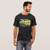 Chevy Vegaの黄色い車 Tシャツ (正面フル)