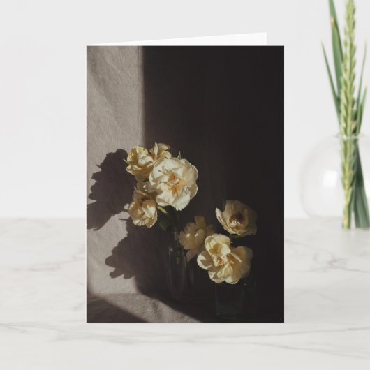 Chiaroscuro Still Life Yellow Tulip Sympathy カード (正面)