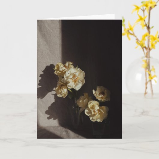 Chiaroscuro Still Life Yellow Tulip Sympathy カード (黄色い花)
