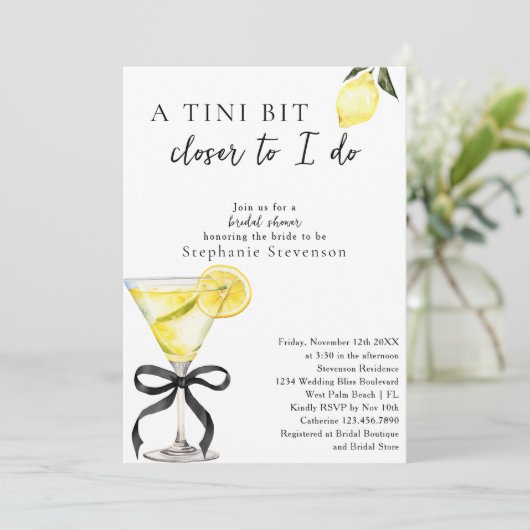 Chic A Tini Bit Closer Lemon Martini Bridal Shower 招待状 (スタンド正面)
