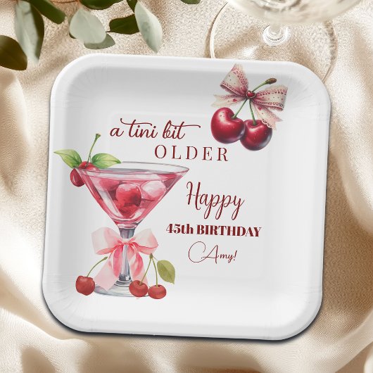 Chic A Tini Bit Older Cherry Martini 45th Birthday ペーパープレート