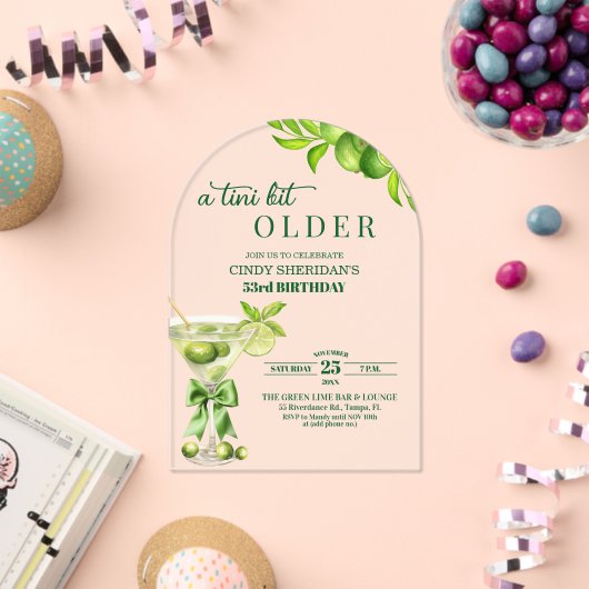 Chic A Tini Bit Older Lime Martini 53rd Birthday アクリル招待状 (インサイチュ (お祝い))