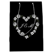 Chic Black and White Floral Wedding Gift Bag ミディアムペーパーバッグ (正面)