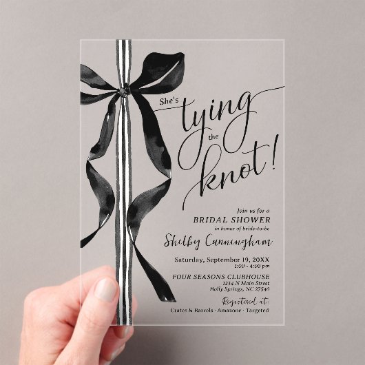 Chic Black Bow She's Tying The Knot Bridal Shower アクリル招待状 (インサイチュ (ポータブル))
