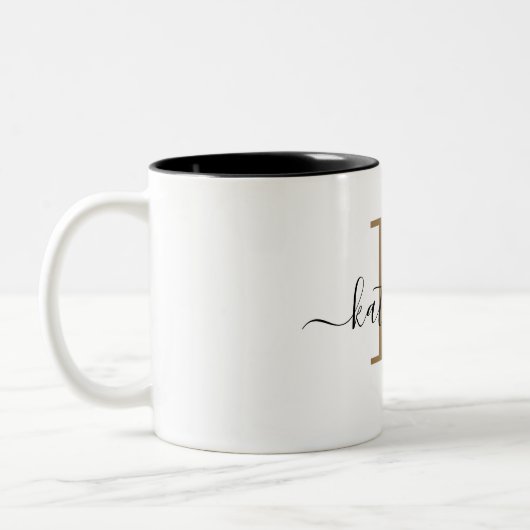 Chic Black Gold Monogram Elegant Script Name Mug ツートーンマグカップ (左)