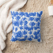 Chic Blossoms: Vibrant Blue Cushion クッション (ブランケット)