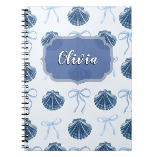 Chic Blue Coastal Shells and Bows Personalized ノートブック (正面)