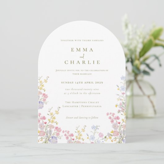 Chic Boho Garden Wildflowers Spring Summer Wedding 招待状 (スタンド正面)