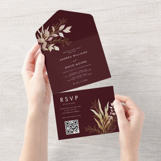 Chic Burgundy Gold Greenery QR Code RSVP Wedding  オールインワン招待状 (貼ってはがせる)