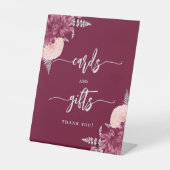 Chic Burgundy Silver Floral Wedding Cards Gifts 台座サイン (正面)