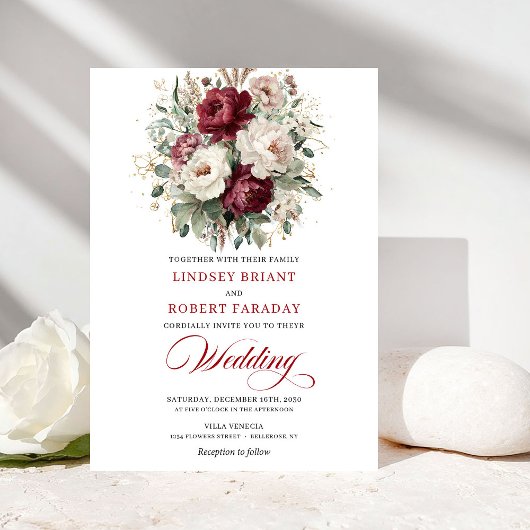 Chic Burgundy White Floral Eucalyptus Gold Wedding 招待状