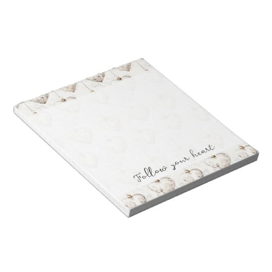 Chic Cream Grey Hearts Ornaments   ノートパッド (アングル)