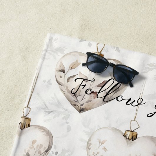 Chic Cream Grey Hearts Ornaments   ビーチタオル (インサイチュ)