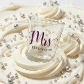 Chic Custom Mrs Newlywed Typography ショットグラス