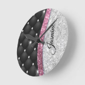 Chic girly faux Silver glitter black pink monogram ラウンド壁時計 (傾斜)