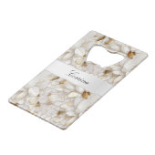 Chic Gold Glam White Lotus Flowers Wedding クレジットカード栓抜き (正面アングル)