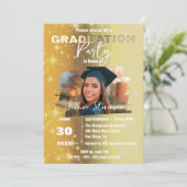 Chic Gold Sparkly Metallic Photo Graduation Party 招待状 (スタンド正面)