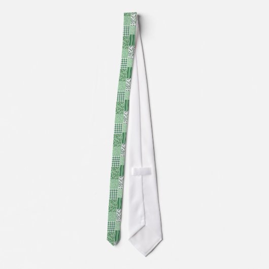 Chic Green Shamrocks Faux Patchwork Necktie ネクタイ (裏面)