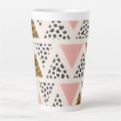 Chic Leopard & Pink Triangle Pattern カフェラテマグ (正面)