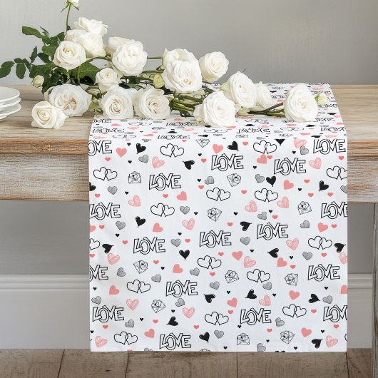 Chic Love Lettering Pink Black Heart Table Runner ロングテーブルランナー