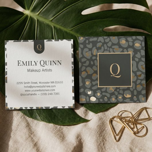 Chic Luxury Monogram Leopard Cheetah Print Beauty  スクエア名刺