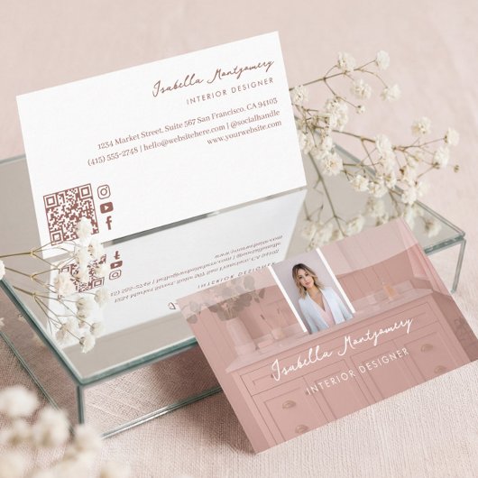 Chic Luxury Pink Script Interior Designer Photo QR 名刺