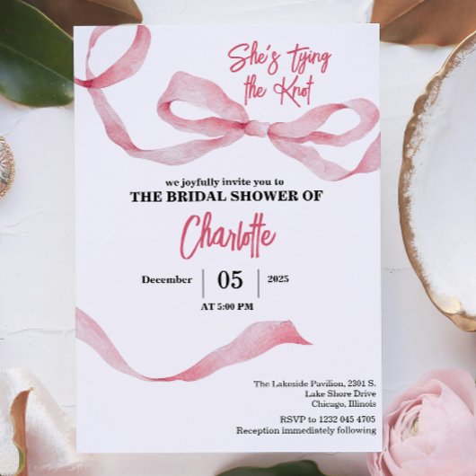 Chic Minimal She's Tying the Knot Bridal Shower  招待状
