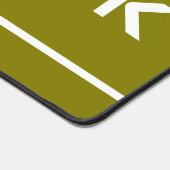 Chic Modern White TEAMWORK Stripes On Golden Olive デスクマット (コーナー)