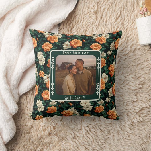 Chic Mr And Mrs Golden Anniversary  Throw Pillow  クッション (ブランケット)