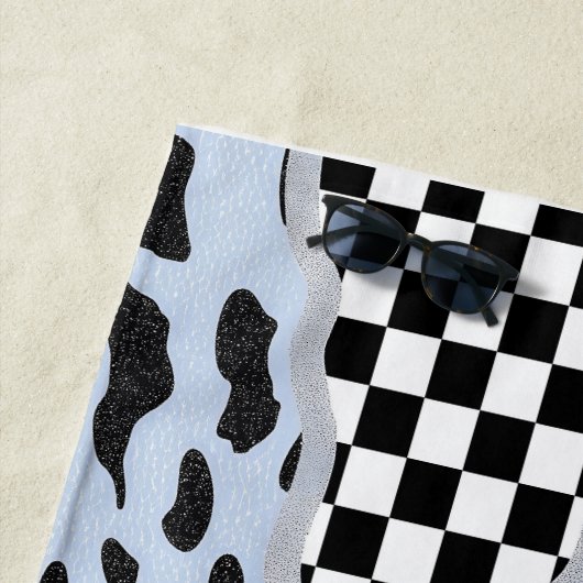 Chic Patchwork Suspicious Black Cat Gingham & Chec ビーチタオル (インサイチュ)