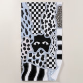 Chic Patchwork Suspicious Black Cat Gingham & Chec ビーチタオル (正面)