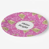 Chic Pink Gold Diamonds Glitter Birthday ペーパープレート (アングル)